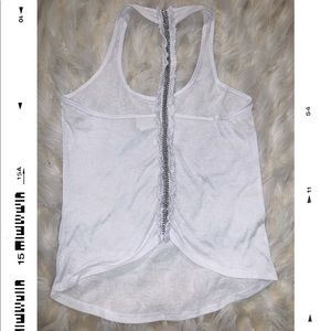 LIGHT-WEIGHT WHITE TANK ☀️🌬 W/ BACK DETAILS